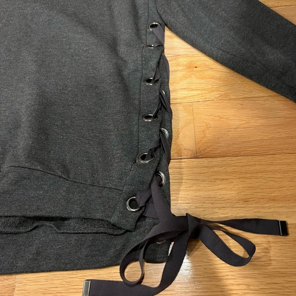 Gray saks 5th ave fleece with cut out side - Picture 3 of 5